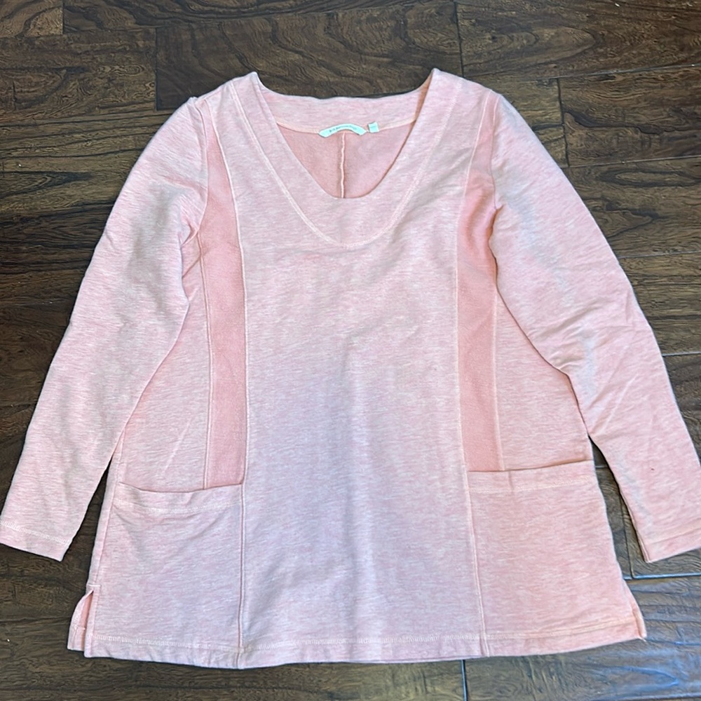 Soft surroundings long sleeve apricot color top size L